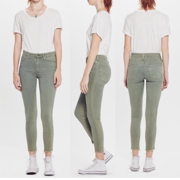 Mother High Waisted Looker Ankle Fray Jeans Trespassing - Picture 1 of 6